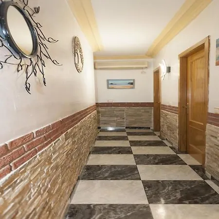 Apartment In Near Centre Roses